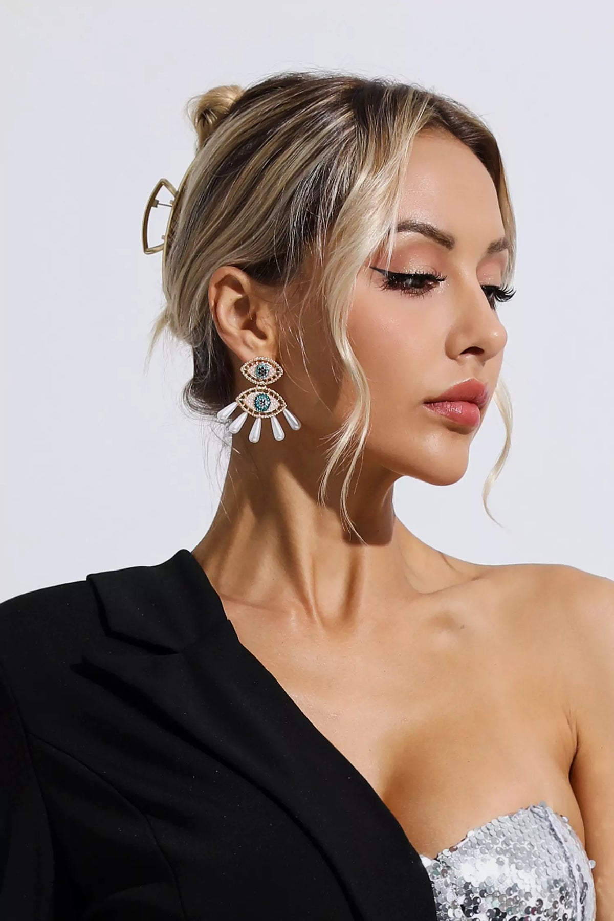 Nimat Devil's Eye Pearl Earrings – image 2