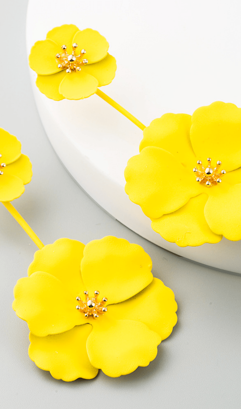 June Alloy Flower Long Earrings – image 6