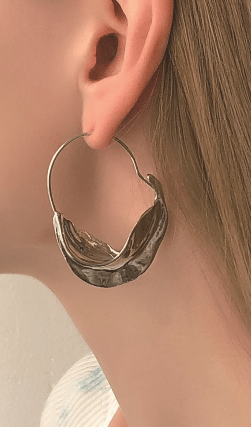 Alina Irregular Leaf Earrings – image 3