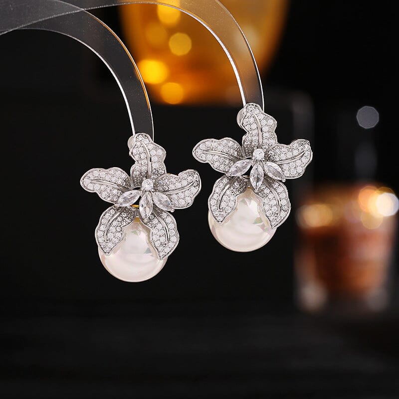 Amara Silver Pearl Earrings – image 3