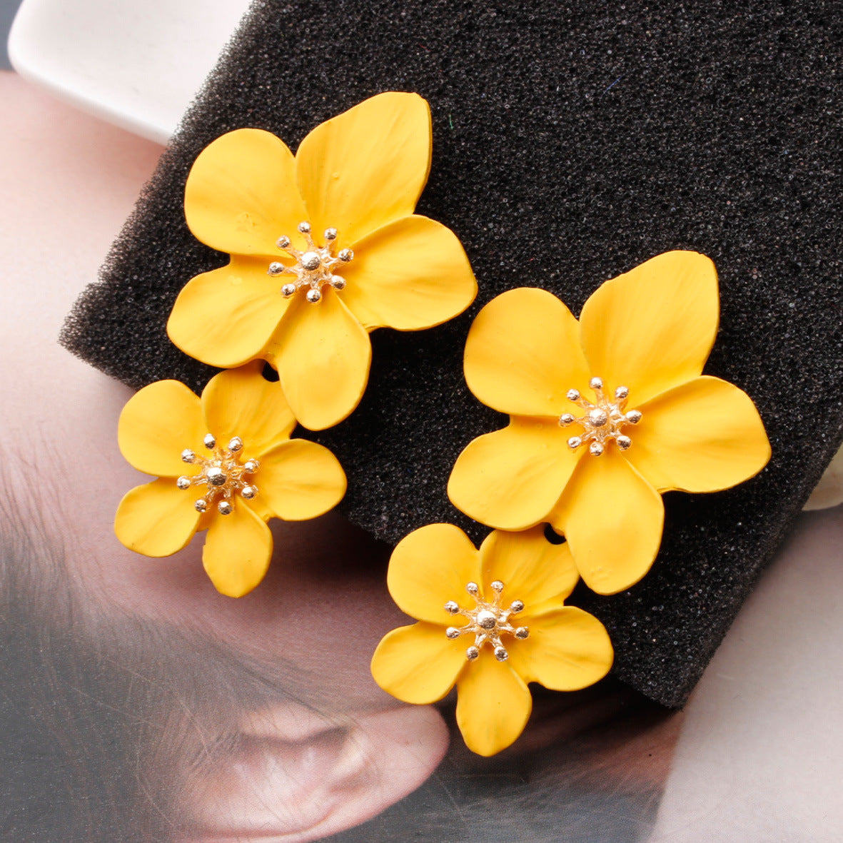 Sandra Double Flower Earrings – image 5