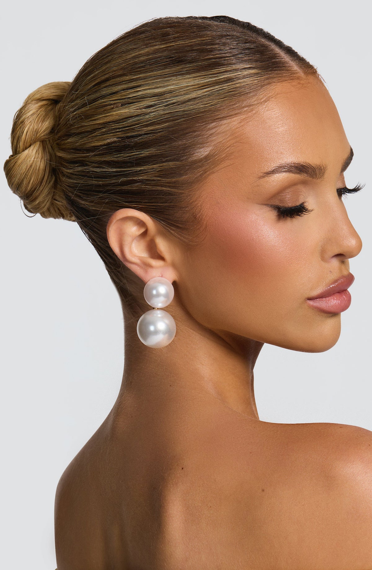 Aria Earrings - Pearl – image 2