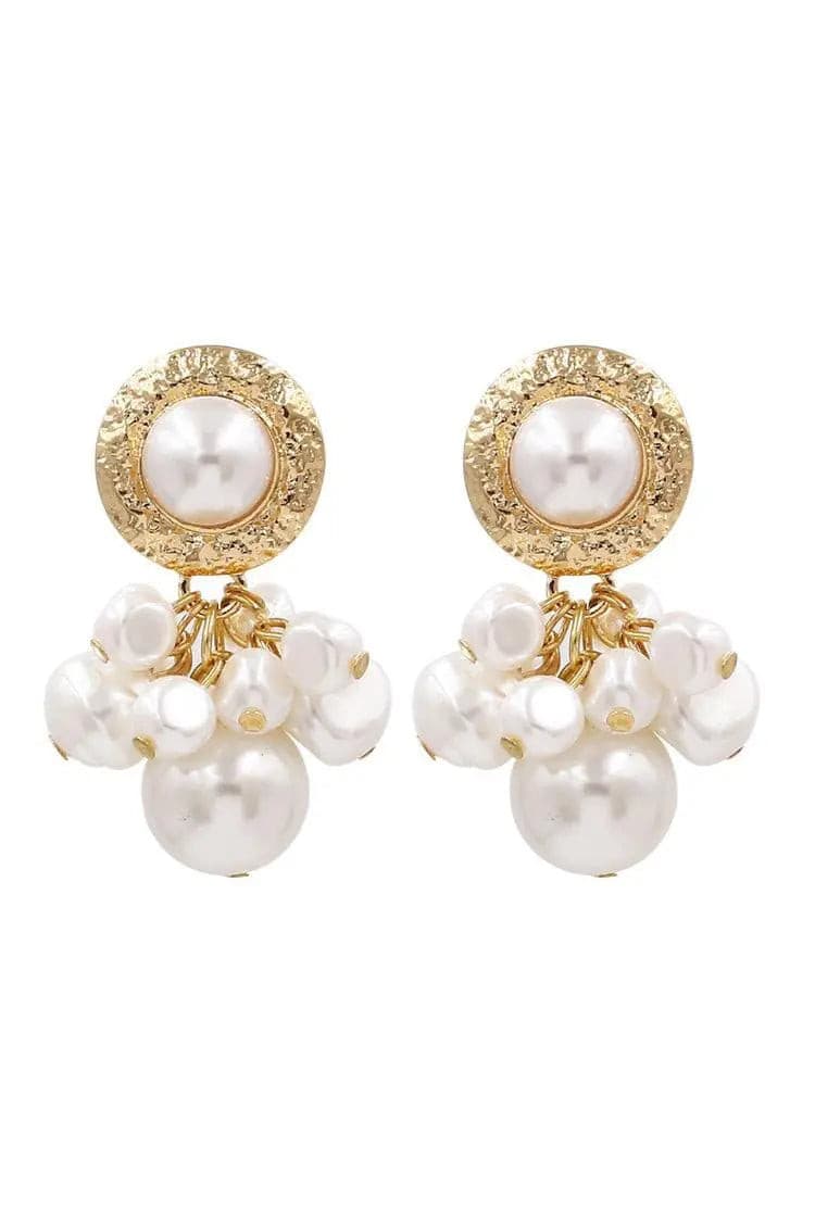 Lyla Pearl Detail Earrings – image 1