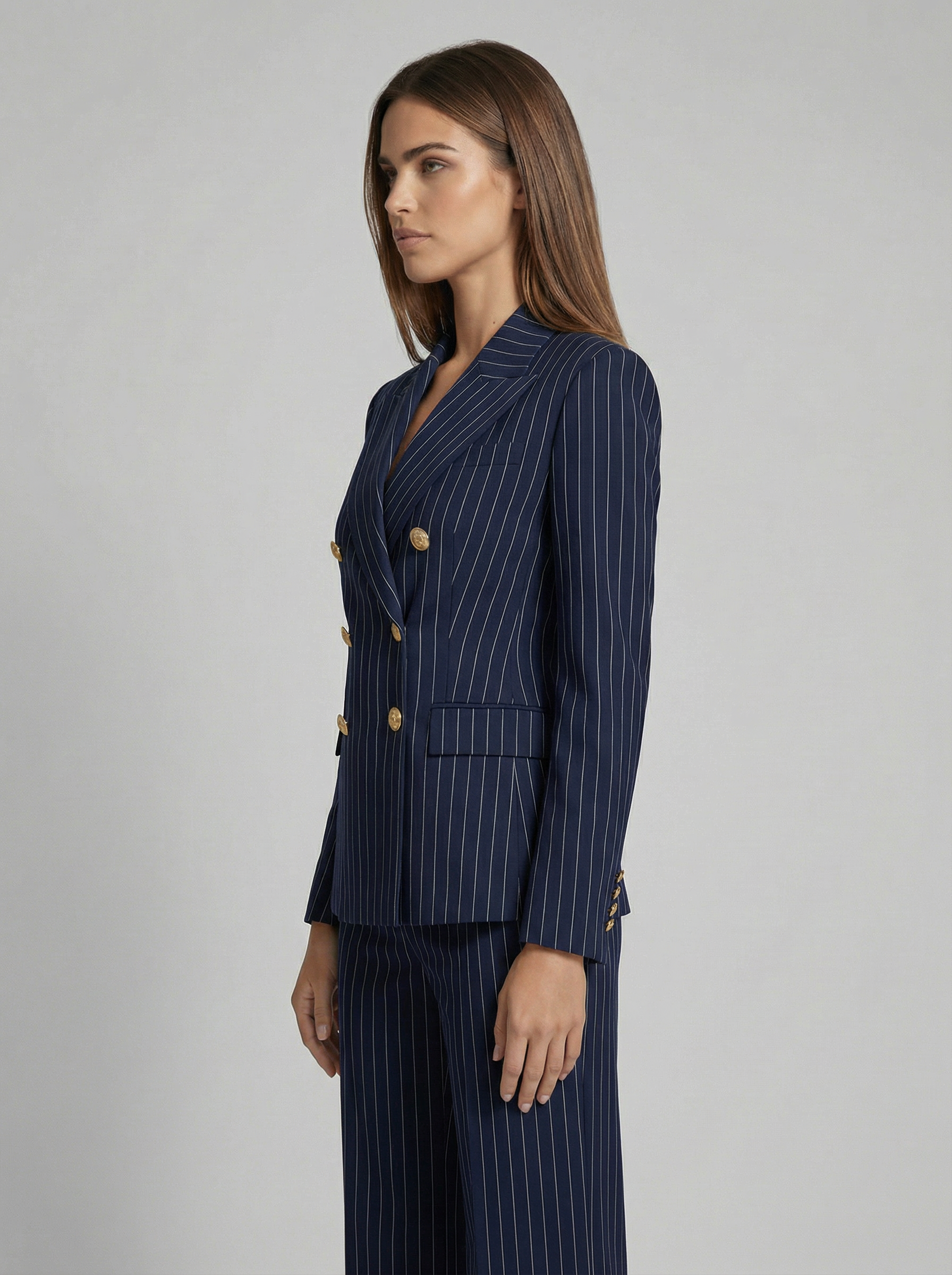 Victoria – Elegant Diplomatic Suit – image 8