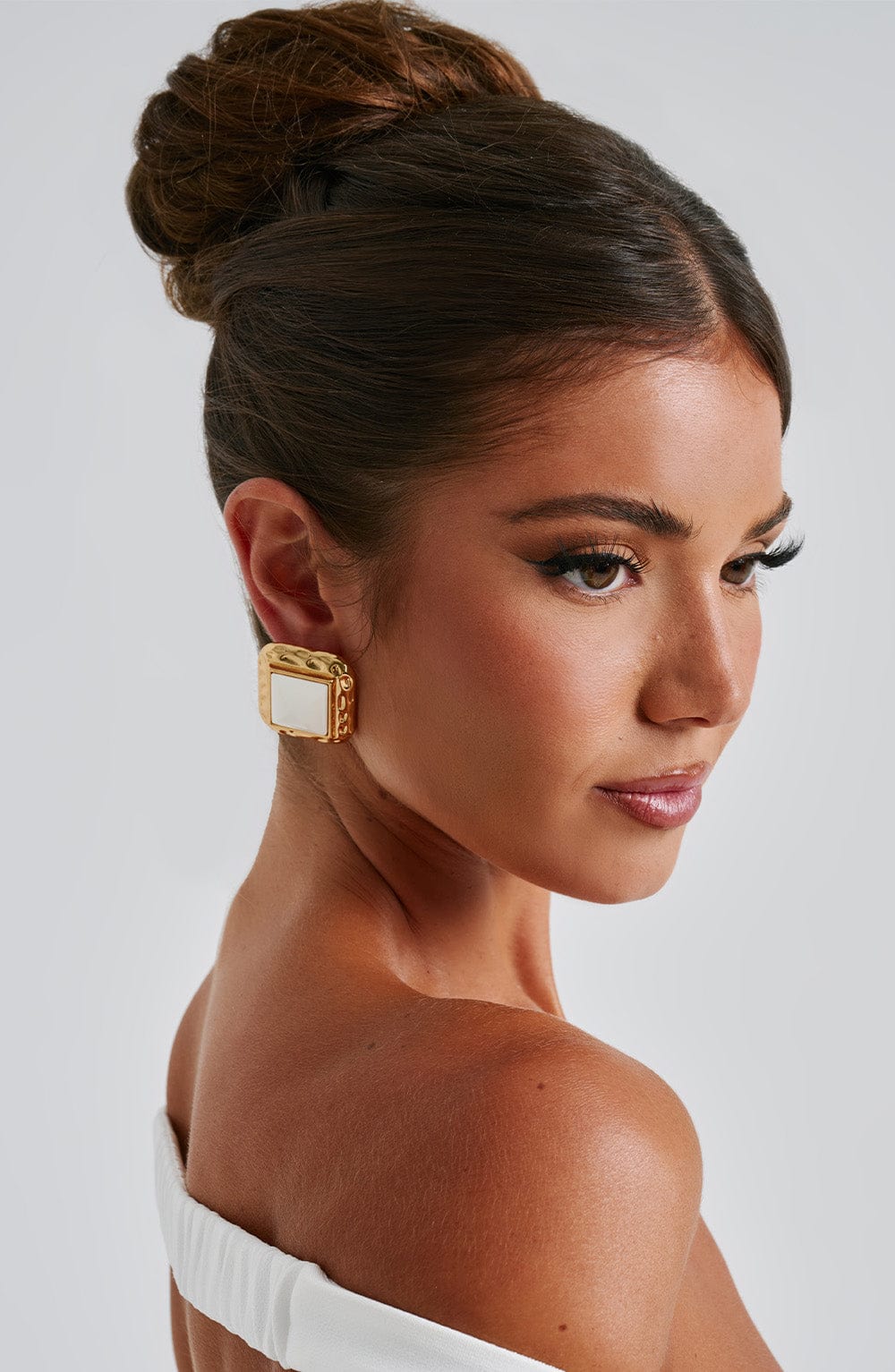 Kennedy Earrings – Ivory/Gold – image 1