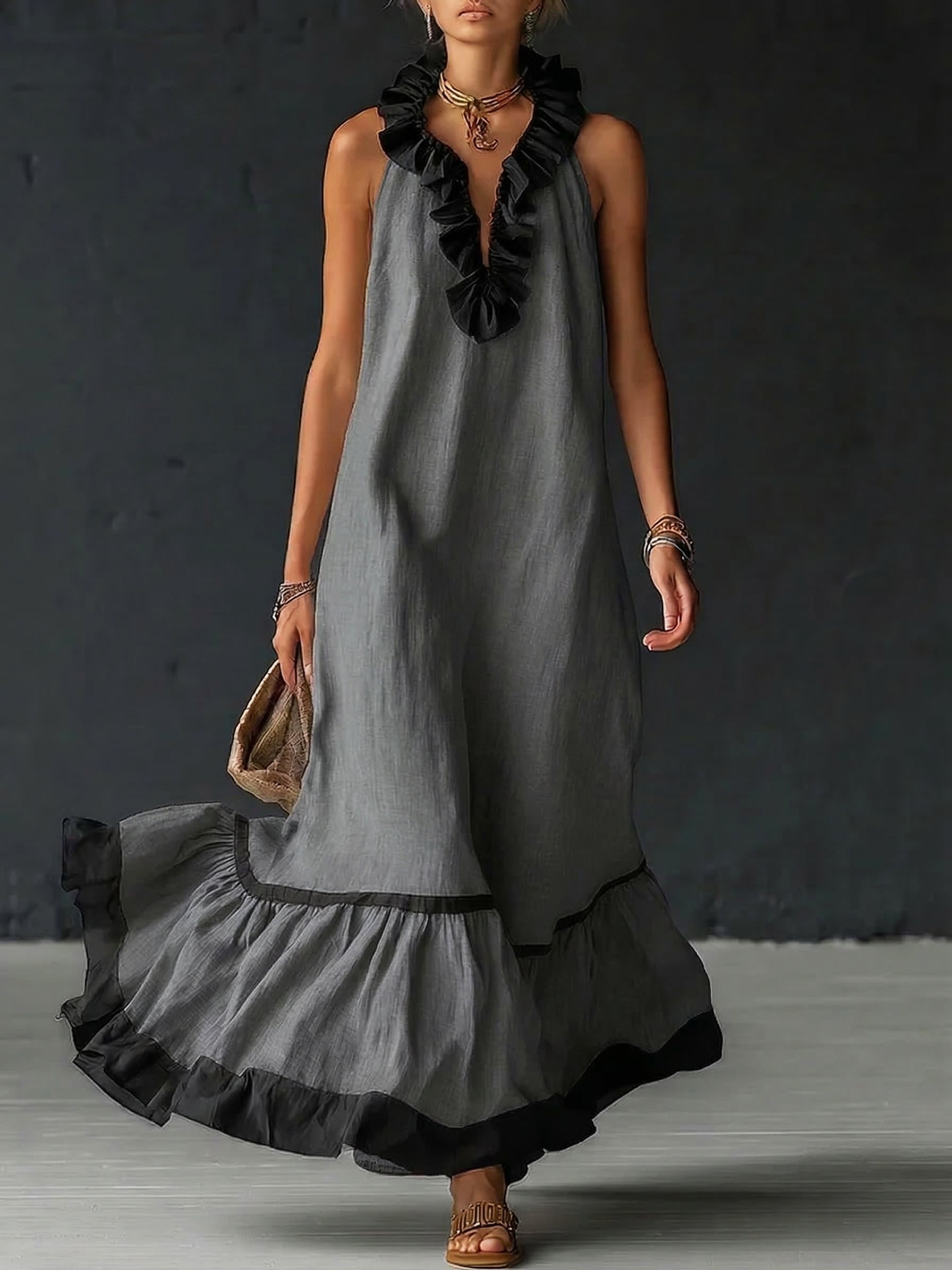 Elegant and romantic maxi dress with ruffles and colour-block panels – image 9