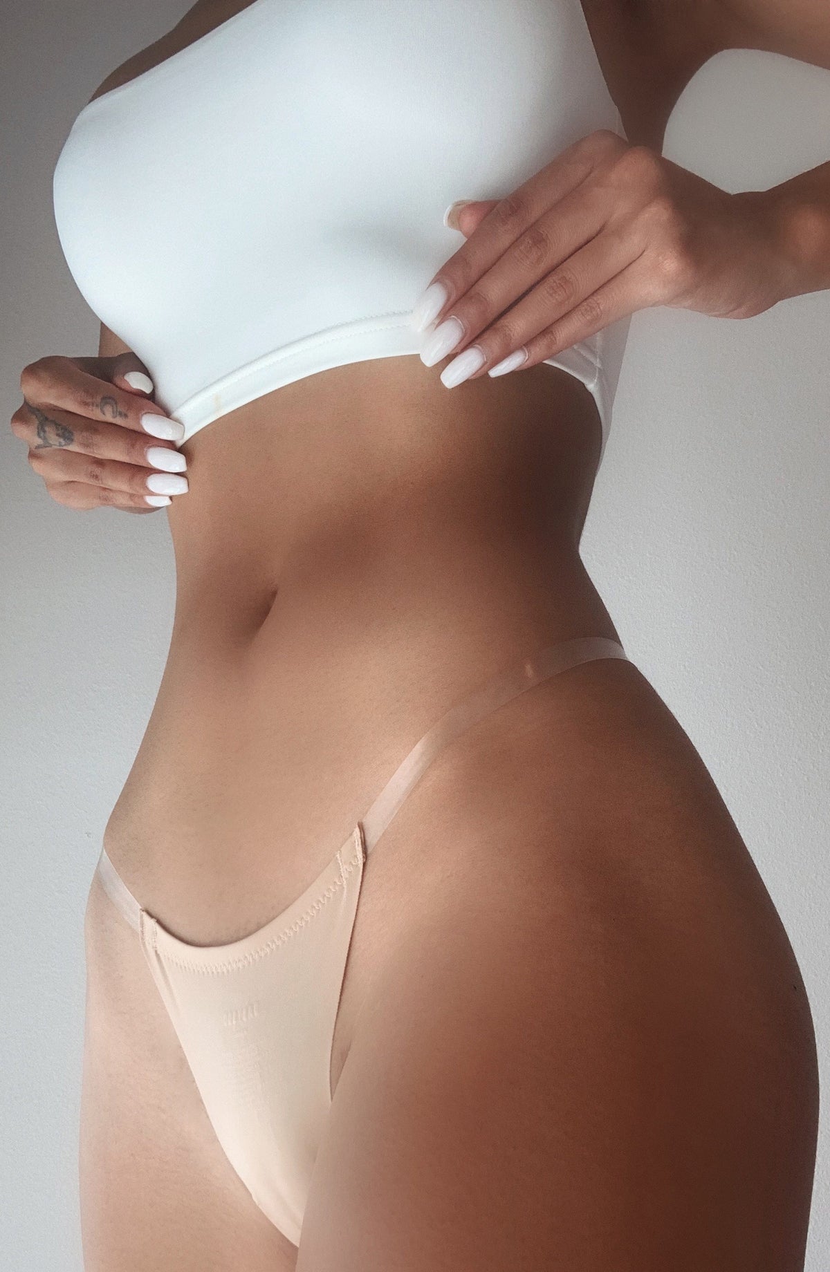 Seamless Clear Strap Thong - Nude – image 1