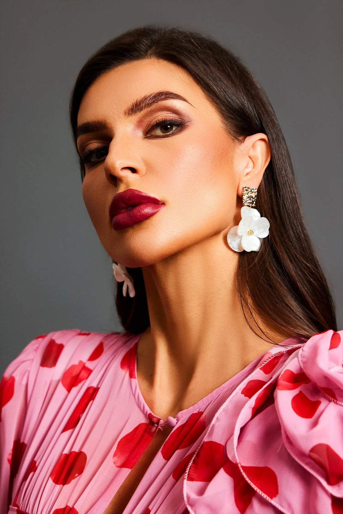 Alba Earrings – Pearly Flower – image 1