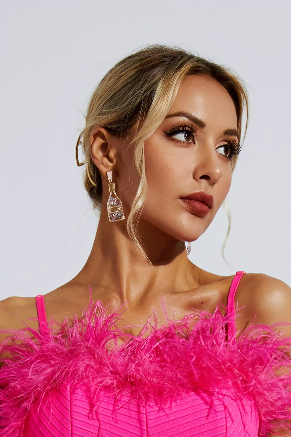 Majken Diamante Bottle Earrings – image 6