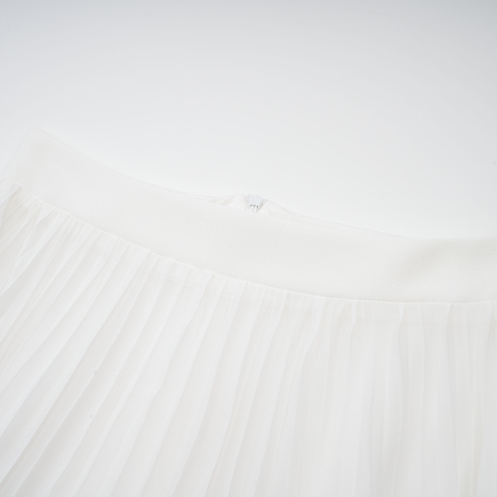 Inés halterneck layered long dress – image 20
