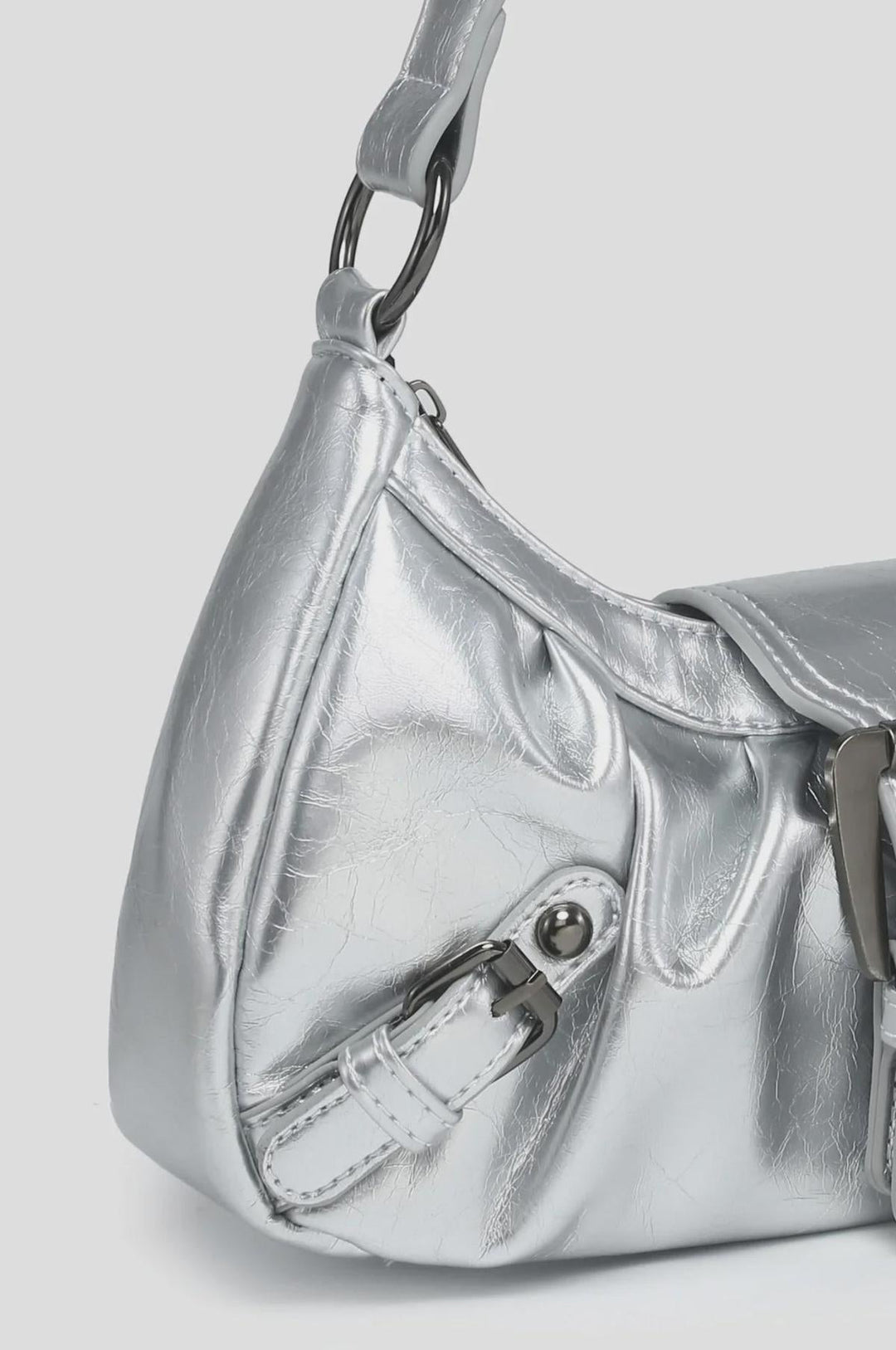 Leder Umhängetasche mit Frontschnalle | Kompakte Tasche für Alltag und Freizeit