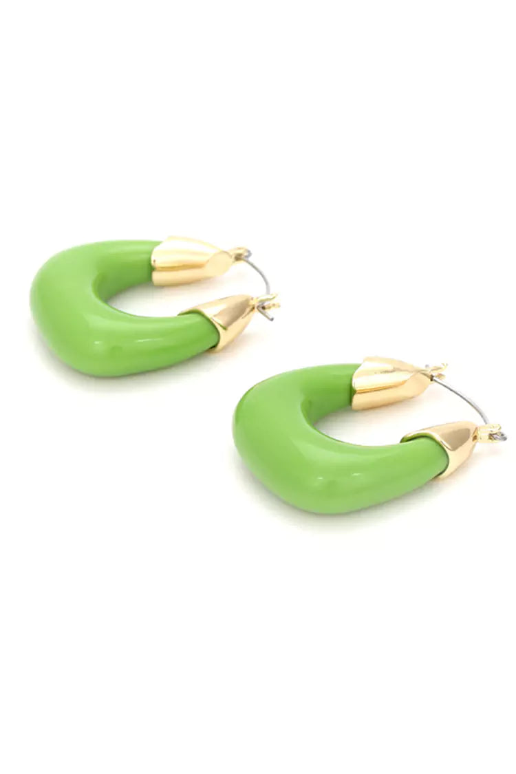 Maelira Green Resin Earrings – image 3