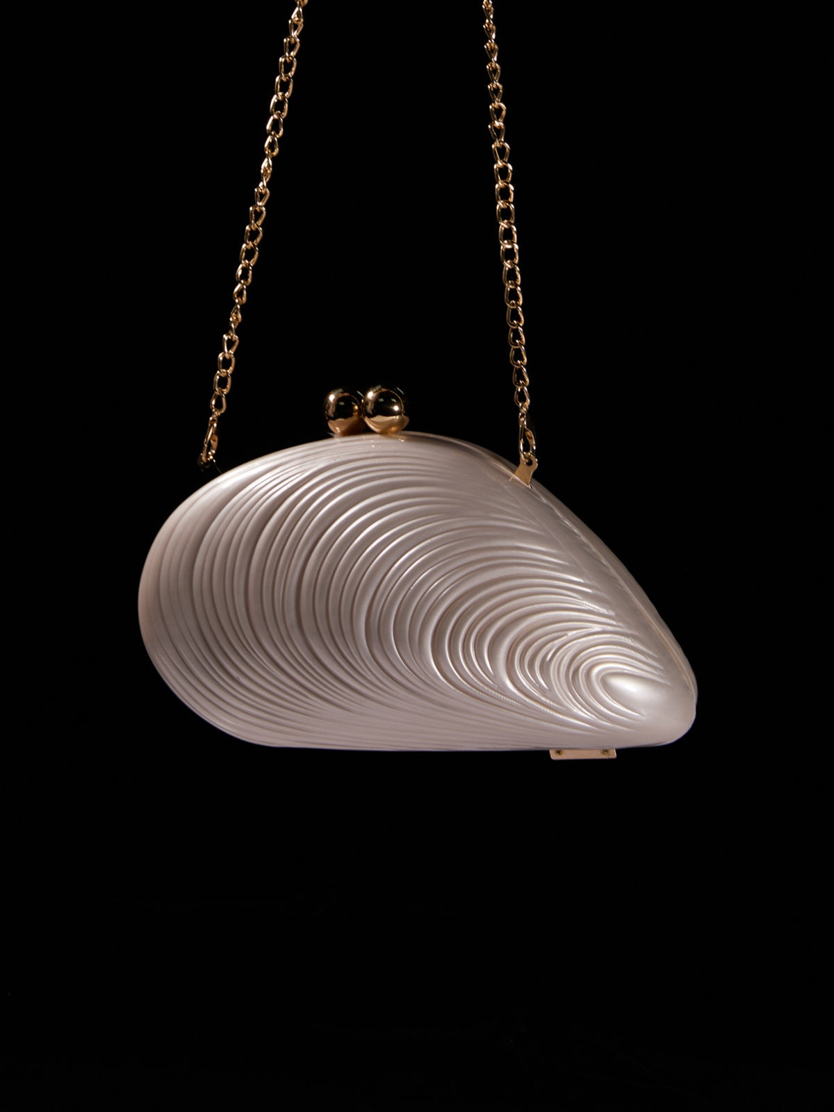 Mahin Seashell Convertible Clutch – image 3