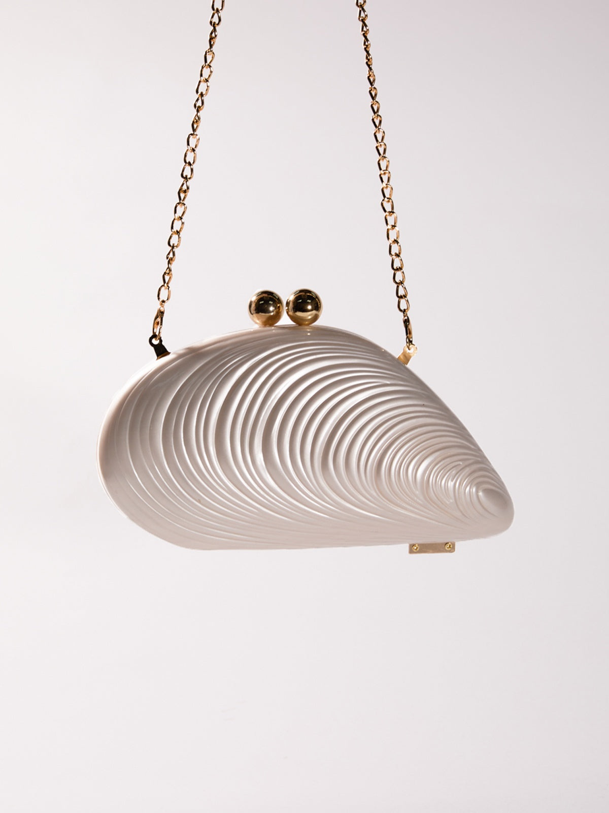 Mahin Seashell Convertible Clutch – image 6