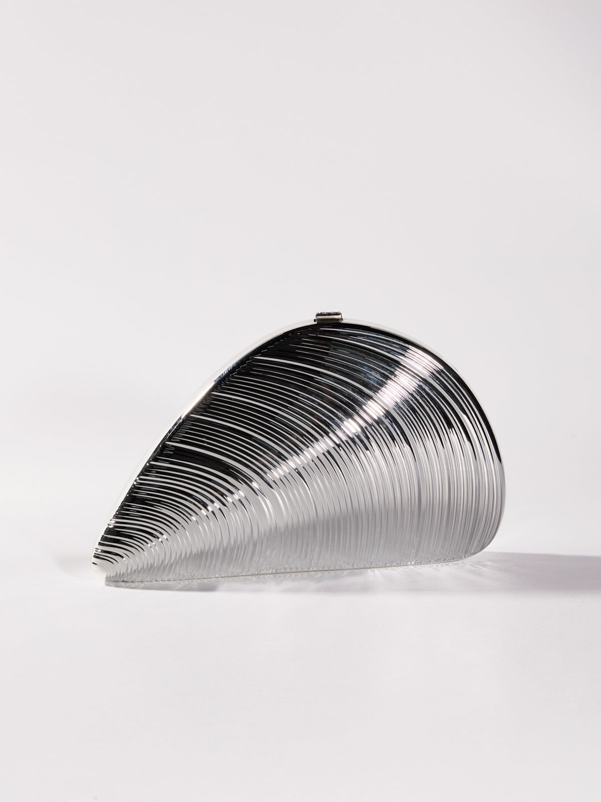Maika Seashell Convertible Clutch In Silver – image 1