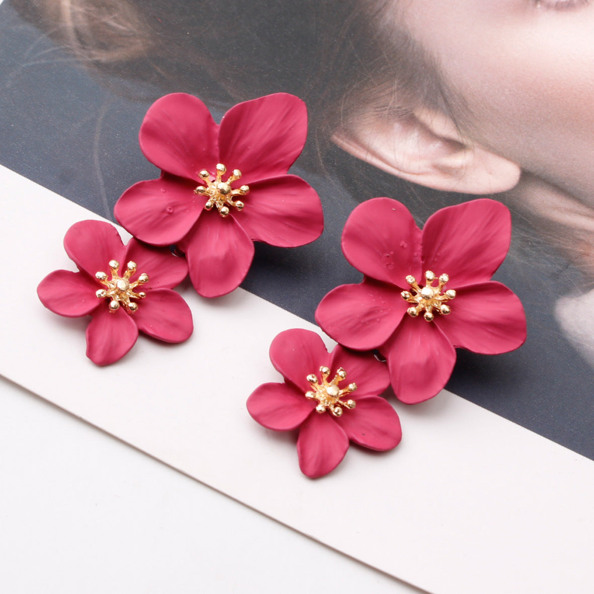 Sandra Double Flower Earrings – image 3