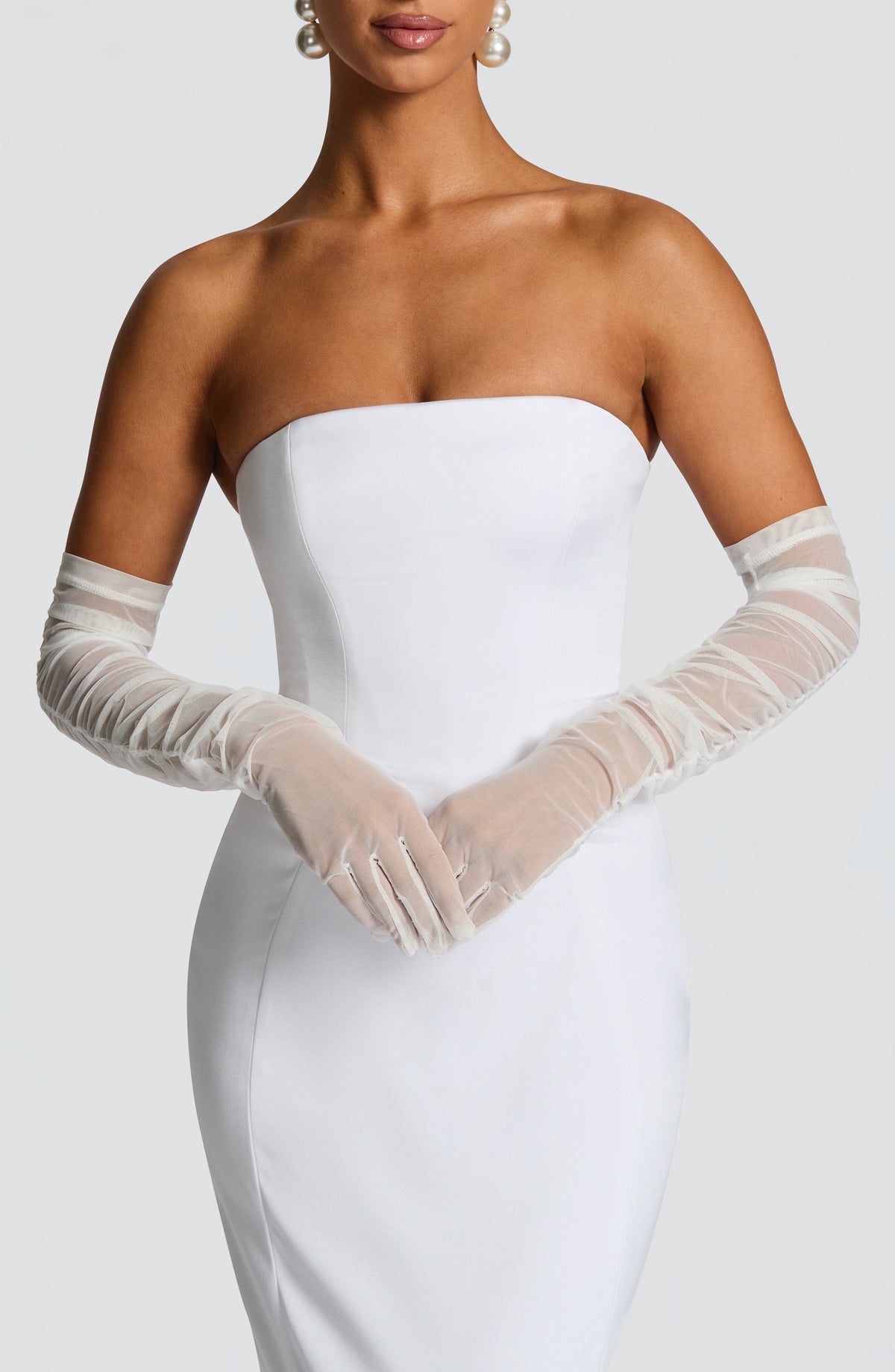 Ada Gloves - Ivory – image 2