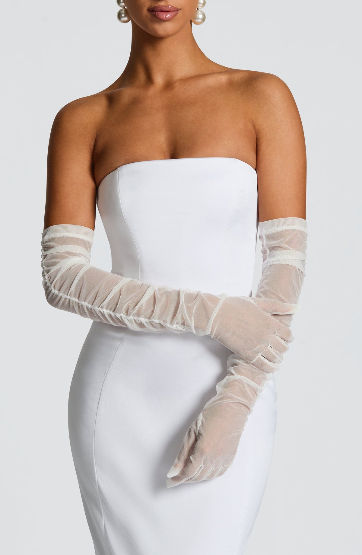 Ada Gloves - Ivory – image 3