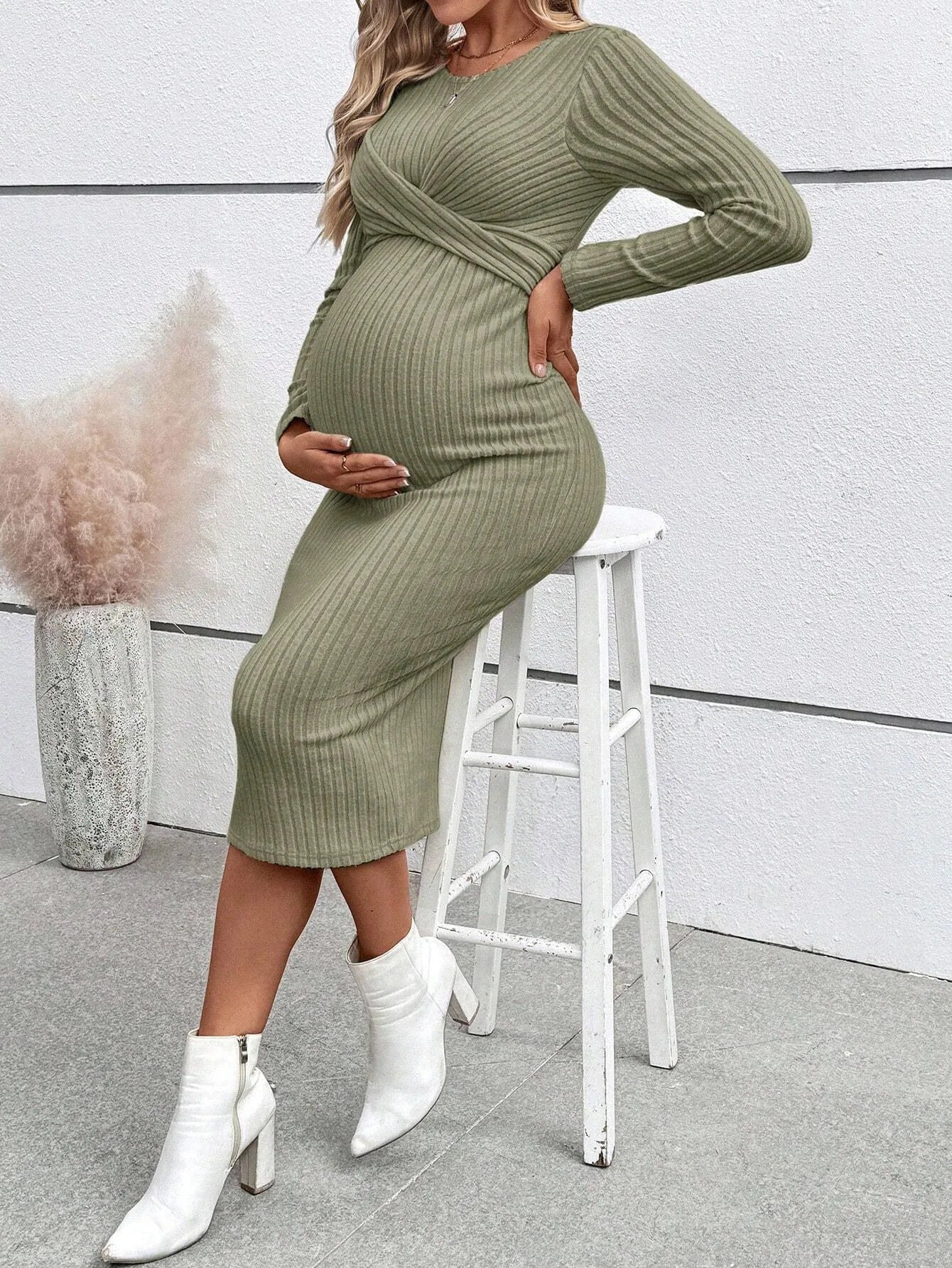 Ribbed Maternity Dress with Tie Details – image 4