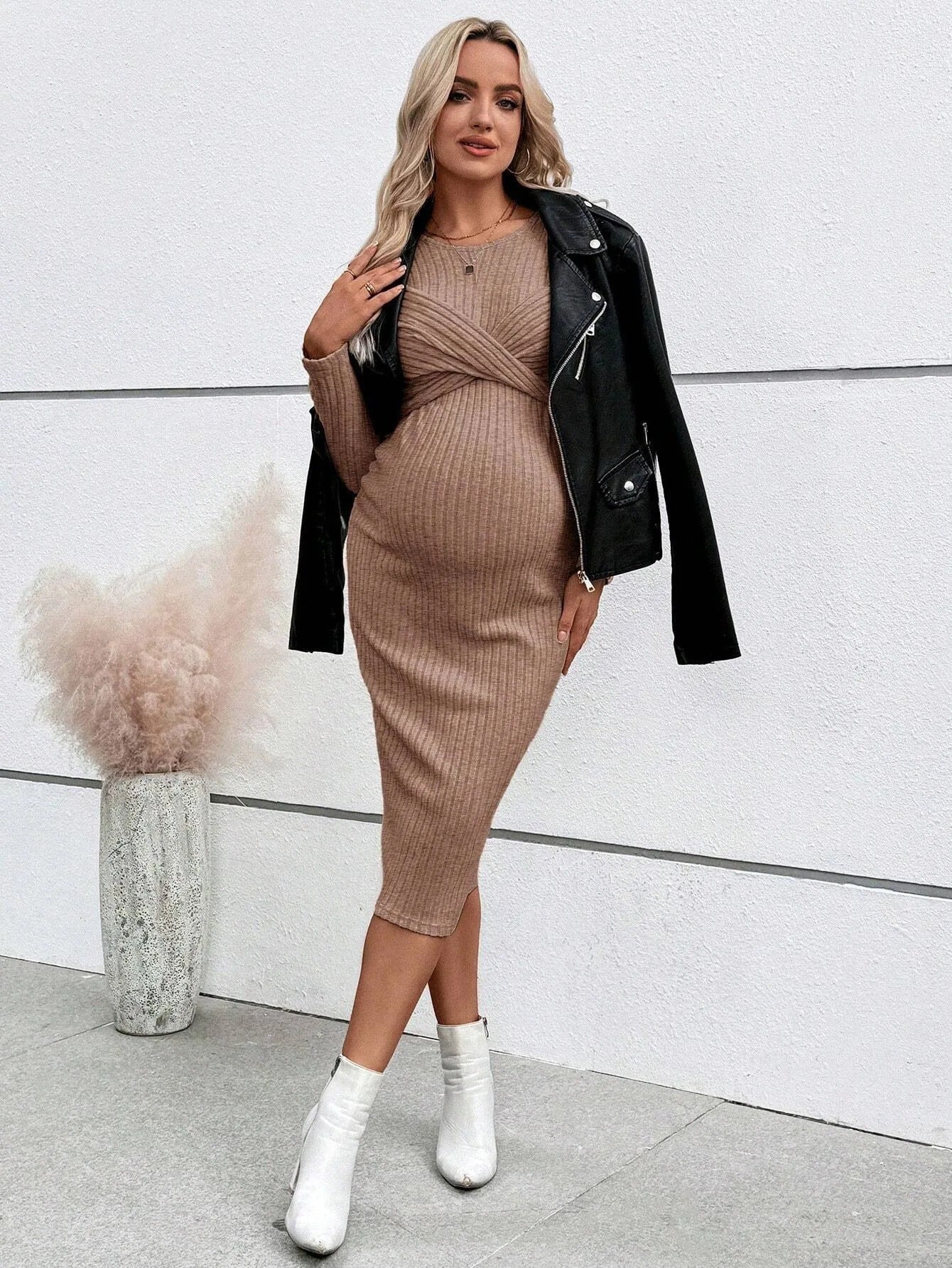 Ribbed Maternity Dress with Tie Details – image 6