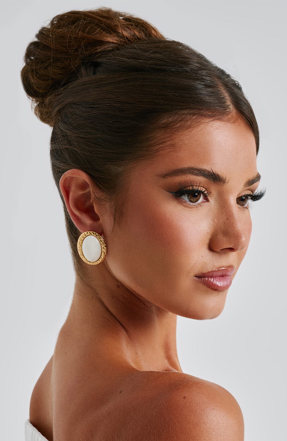 Eloise Earrings – Ivory/Gold – image 1