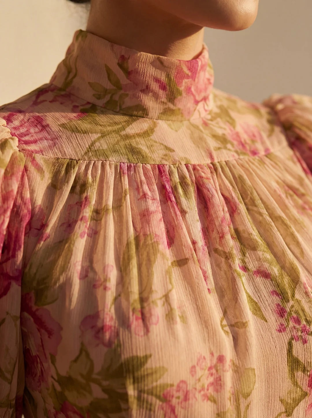 Fiora – Vintage Rose Print Maxi Dress with Puff Sleeves – image 6