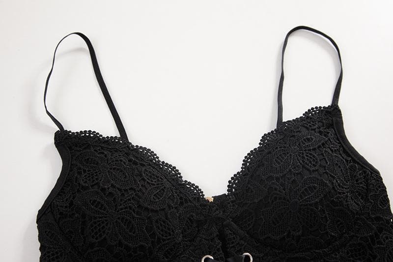 V neck heart neck solid lace up zip-up lace hem cami top – image 9