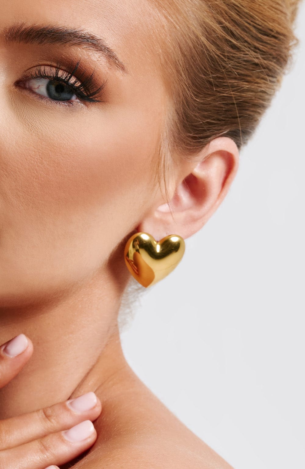 Milan Heart Earrings – Gold – image 2